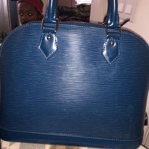 Epi Alma Luis Vuitton Bag